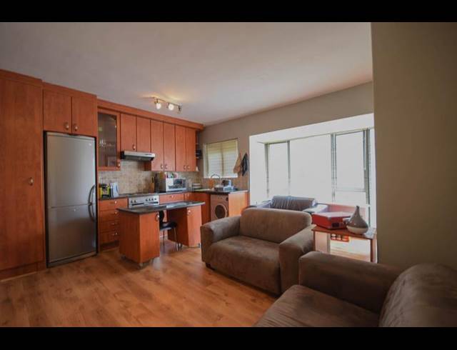 1 BEDROOM PROPERTY TO RENT IN SEA POINT